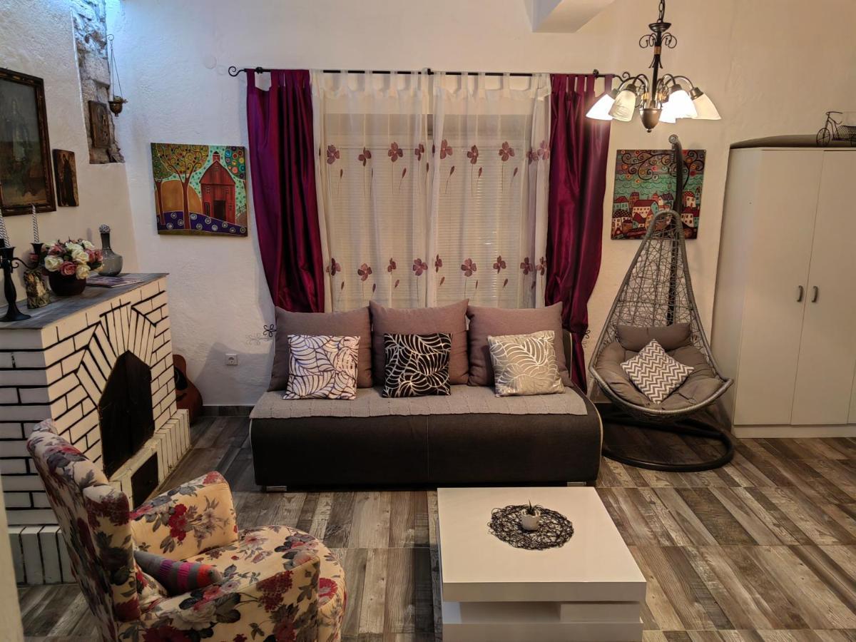 شقة Old House Morinj المظهر الخارجي الصورة